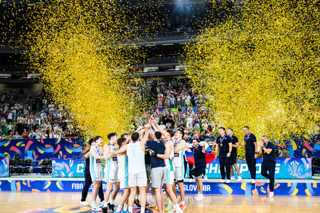 Slovenija je evropski prvak v košarki