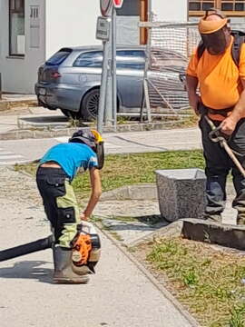 2457c2c2-4bca-4161-bd8a-bd4060f8d9e8