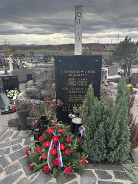 IMG-8626ff48459bbd09369021335a3ca9ba-V