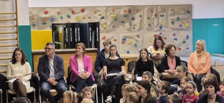 Gostje na prireditvi v Otroškem vrtcu Metlika