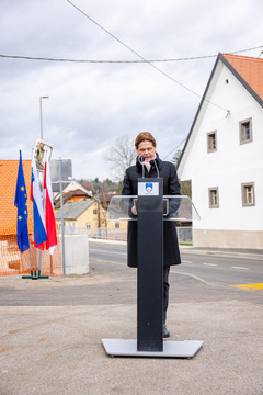Govor ministrice Alenke Bratušek - Uradna predaja mostu v Gradacu